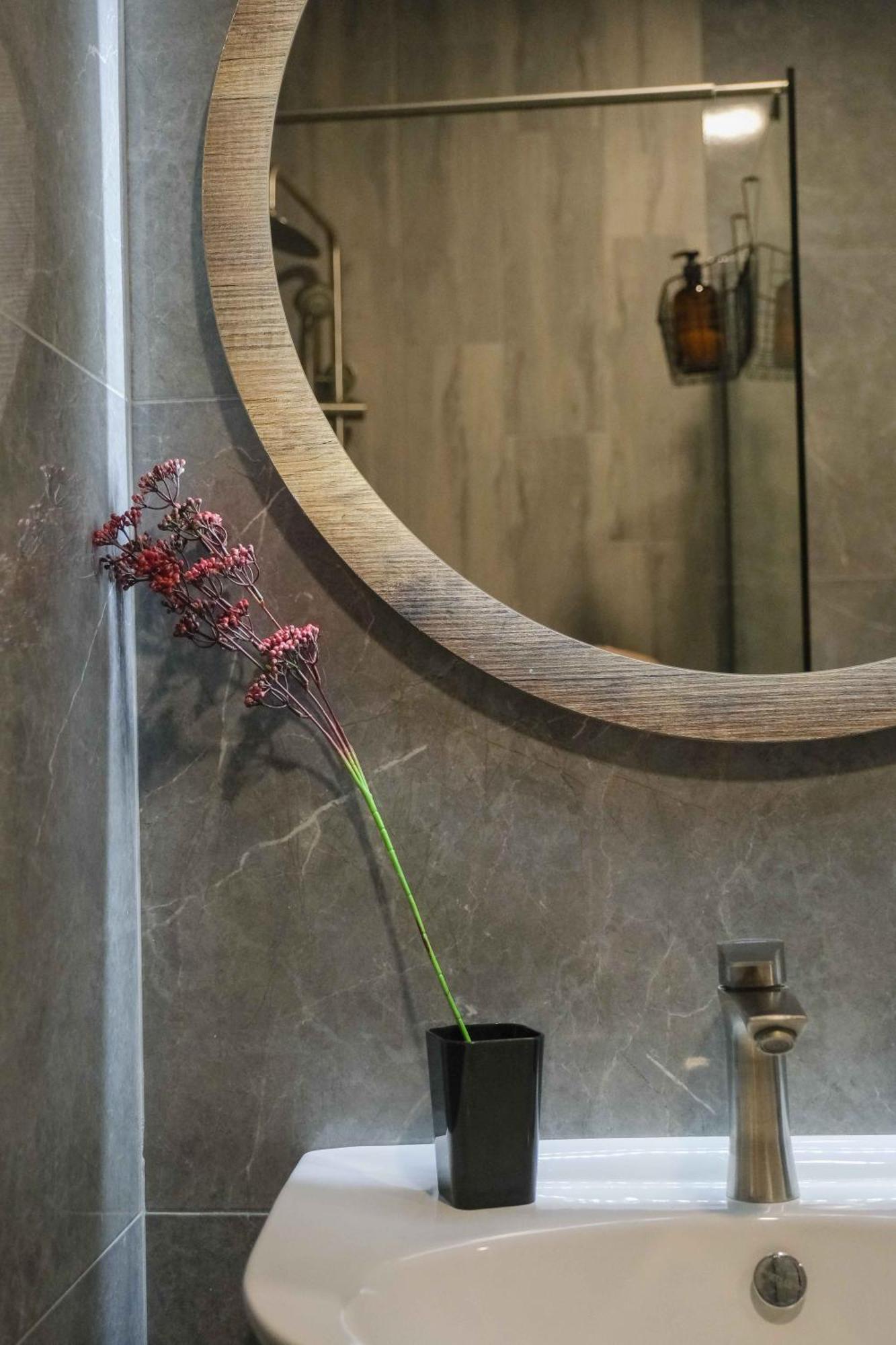 Round Garden Hotel Tbilisi Ngoại thất bức ảnh