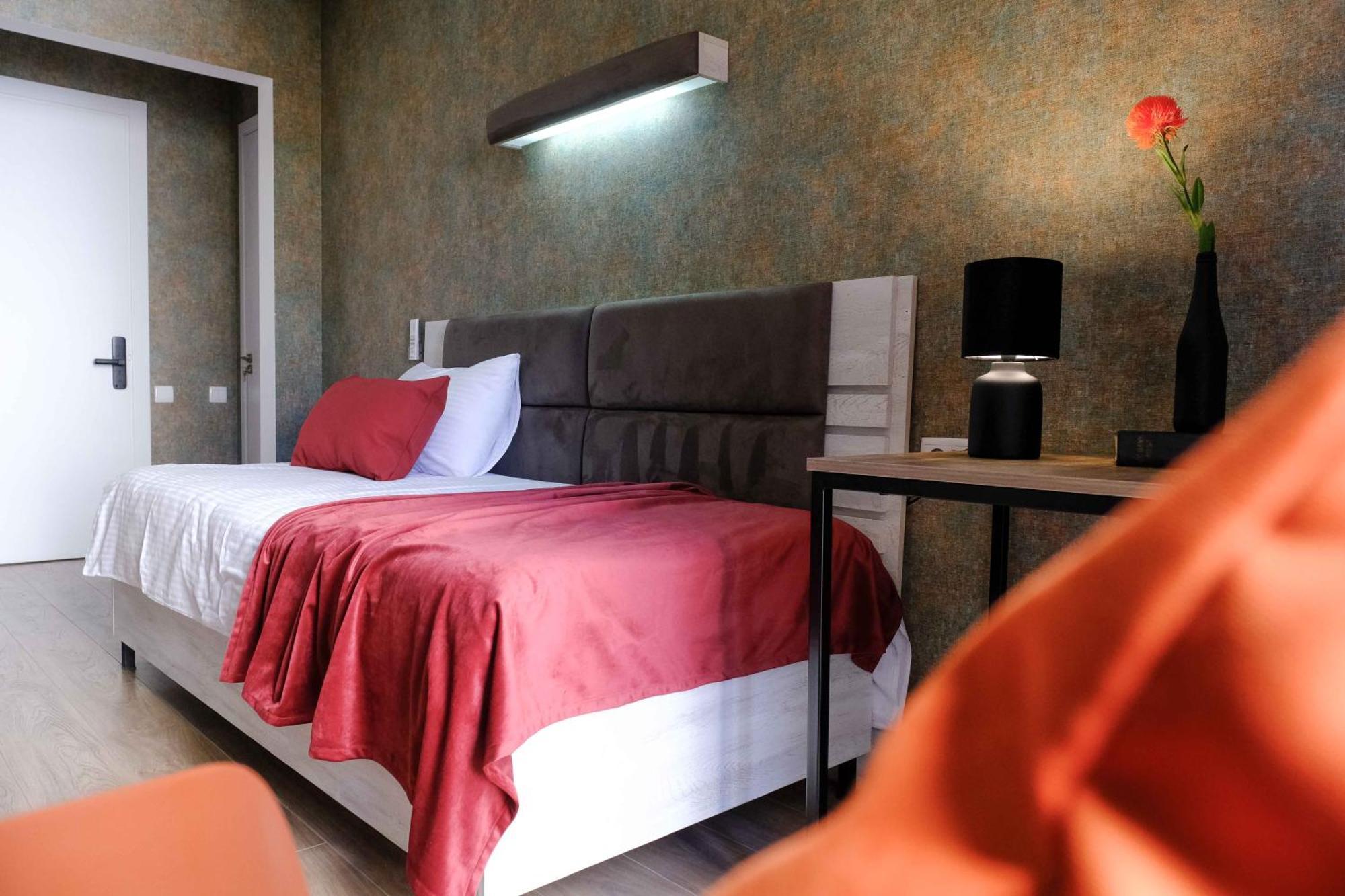 Round Garden Hotel Tbilisi Ngoại thất bức ảnh