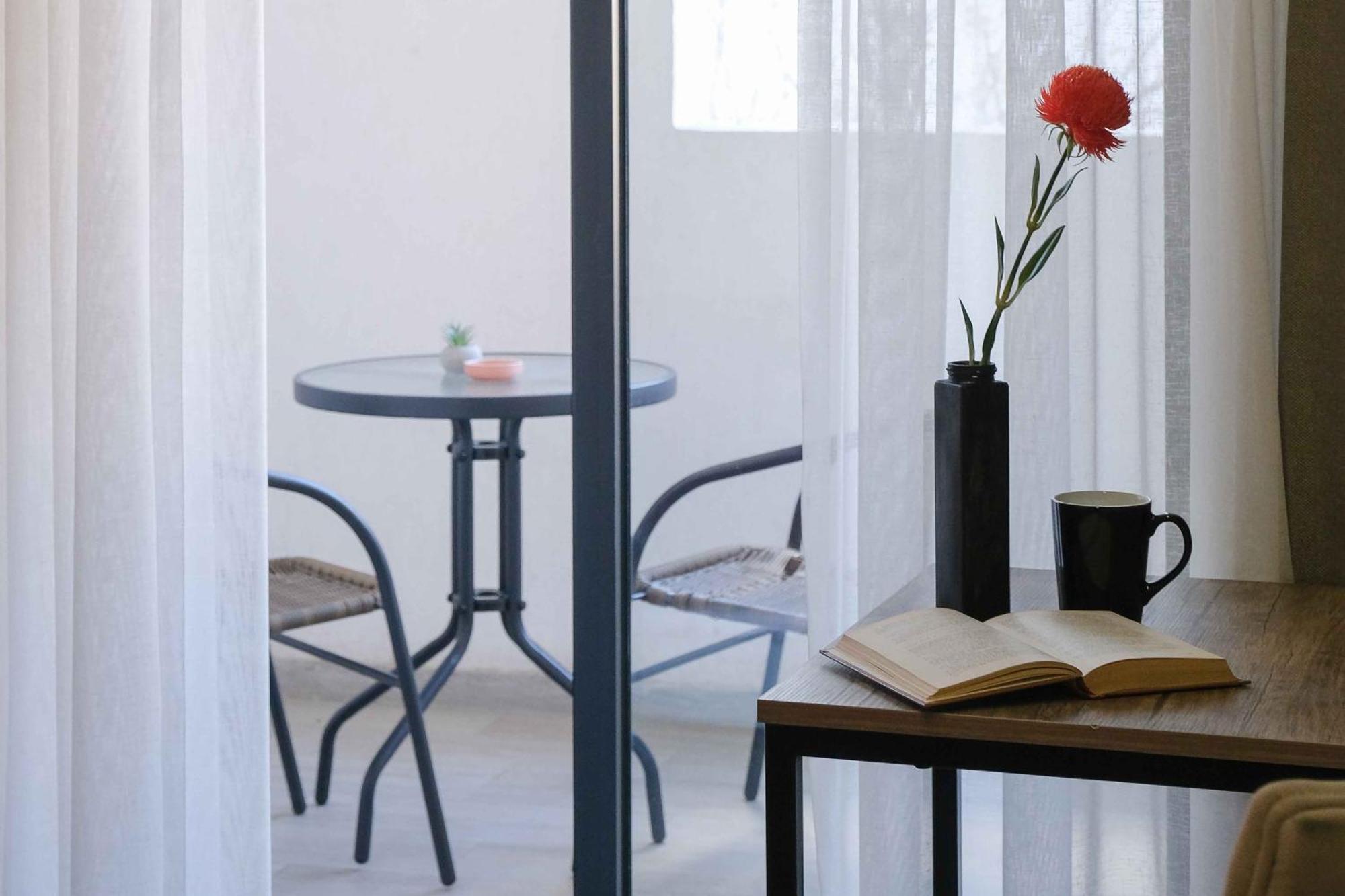 Round Garden Hotel Tbilisi Ngoại thất bức ảnh